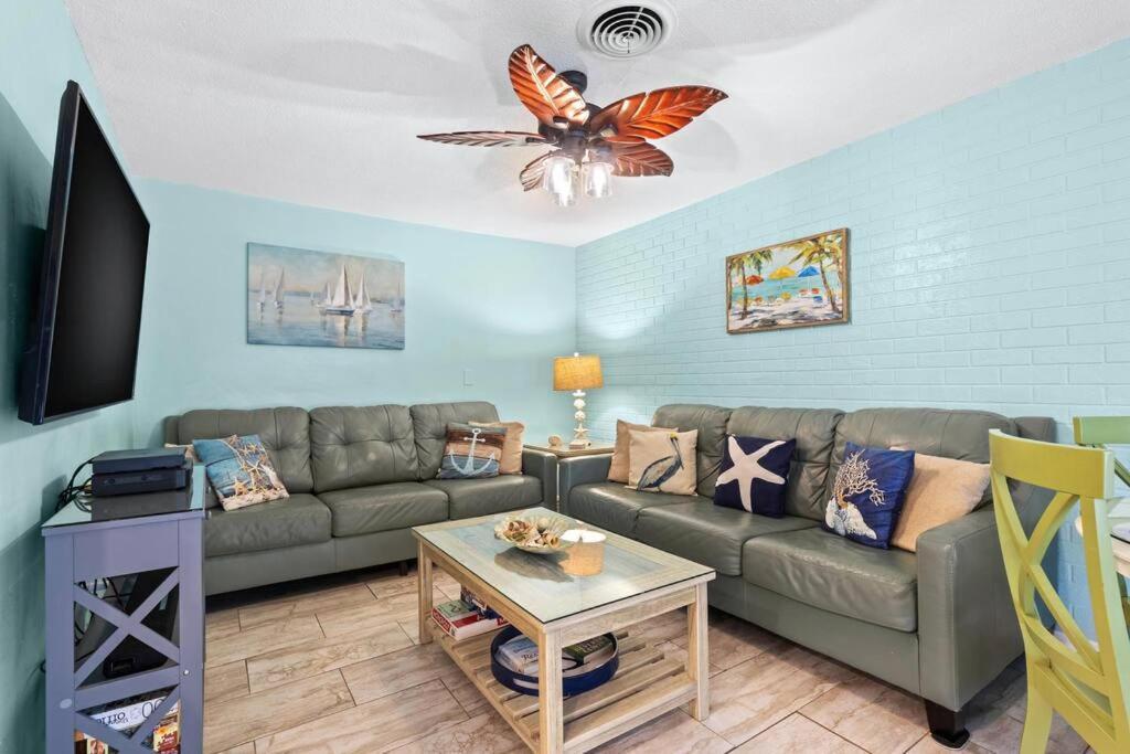 Perfect For Family Gatherings With A Heated Pool! - Clearwater'S Clear Choice エクステリア 写真